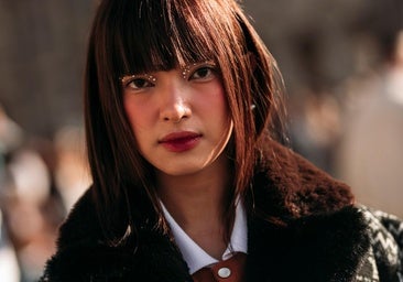 Vuelve el rubor rojo para Navidad, el tono de rubor más favorecedor: cómo usarlo según los maquilladores